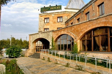 Poola Hotel Huta Żabiowolska, Eksterjöör